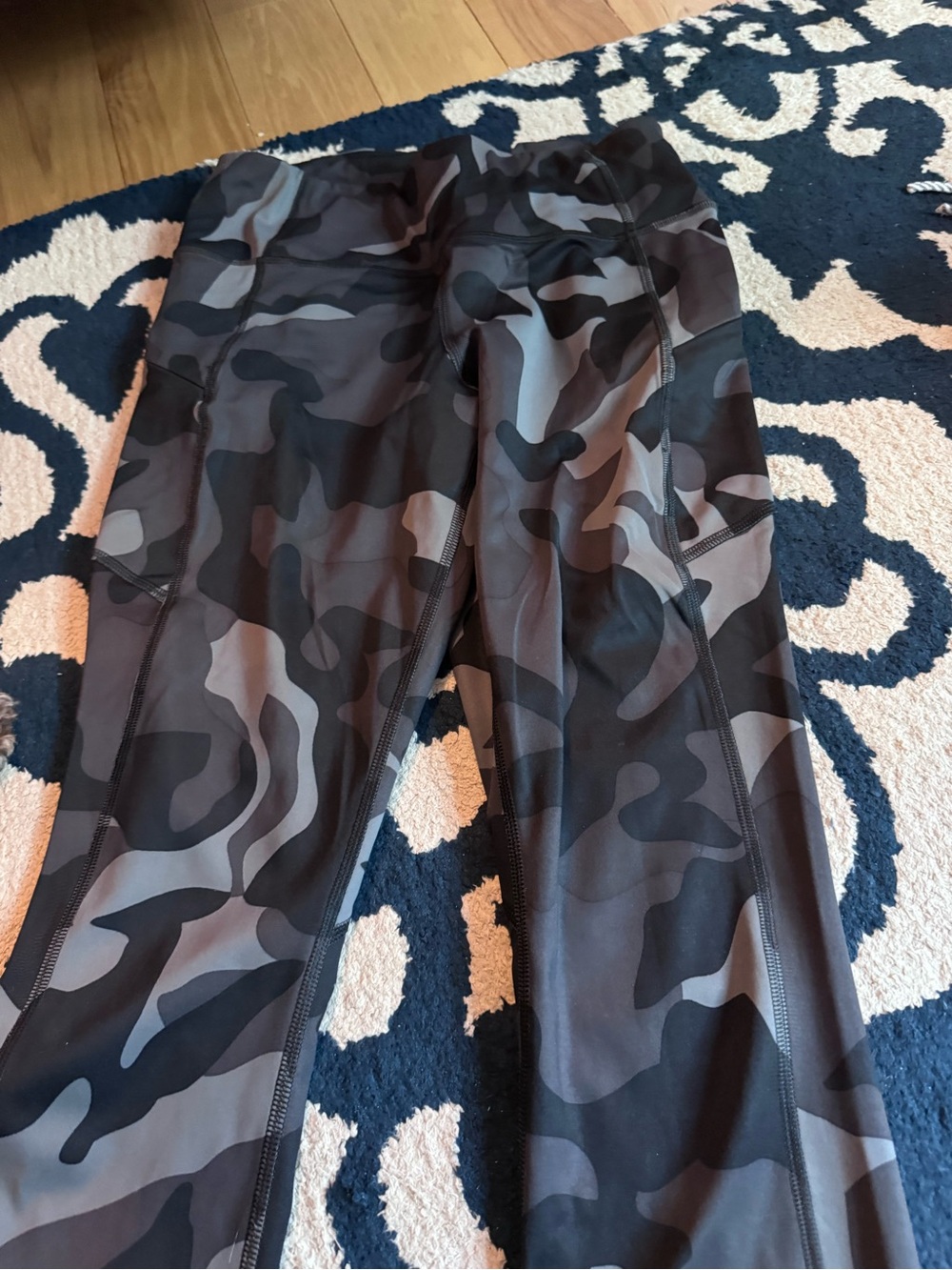 Athleta Women’s Camo Leggings in Black and Gray